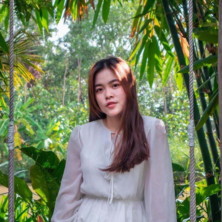 Ravi Kapoor, Client Relations Director, discussing corporate gifting strategy with business clients